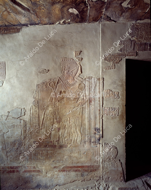 Amenhotep III. mit der Blauen Krone
