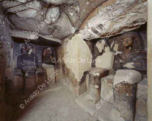 Grupos estatuarios de la Cámara Interior (Khaemhat, Teye, Imhotep)