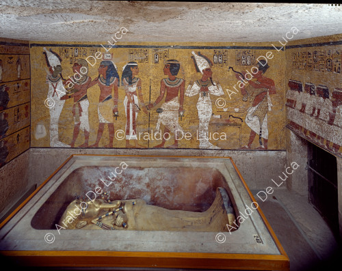 Il sarcofago di Tutankhamon  e la decorazione della camera funeraria