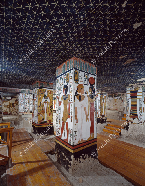 Vista general de la cámara funeraria de Nefertari