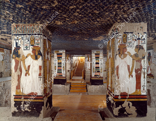 Vue générale de la chambre funéraire de Néfertari