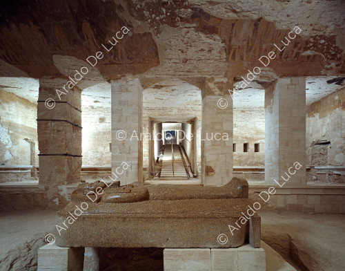Merenptah burial chamber with sarcophagus