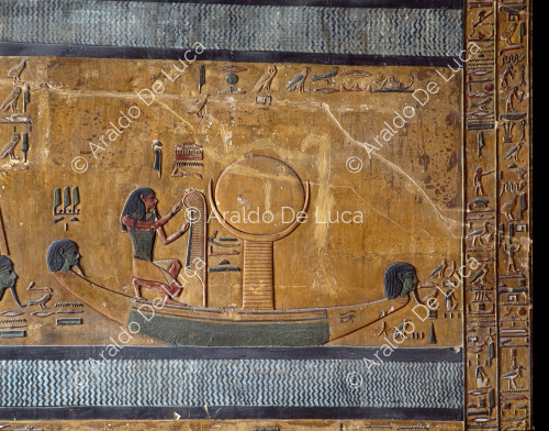 Amduat: second hour. Boat with crescent moon