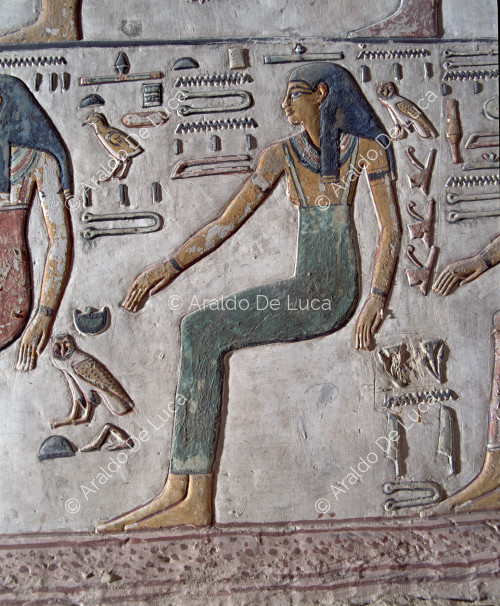 Amduat, sixth hour: detail of seated goddesses