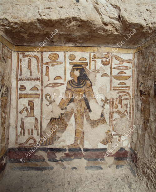 Nicho decorado con la diosa Nut, Anubis y los cuatro hijos de Horus.