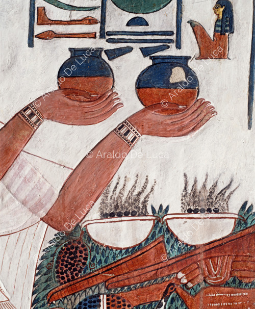 Nefertari bietet Isis, Neftis und Maat die Krüge des Nemset an