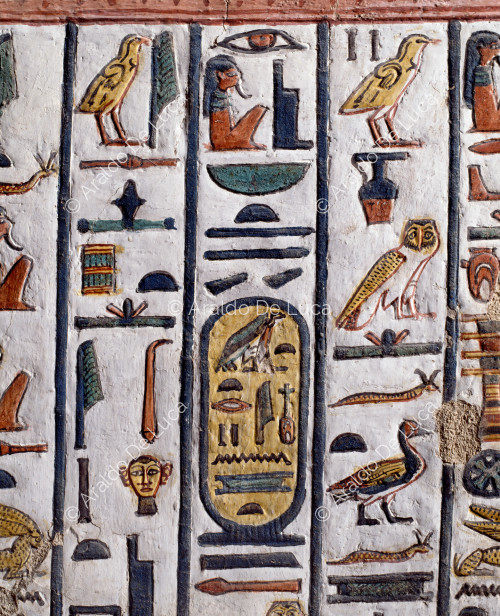 Detalle de los textos de la tumba de Nefertari