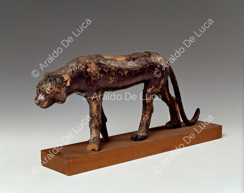 Panther-Statue aus Holz