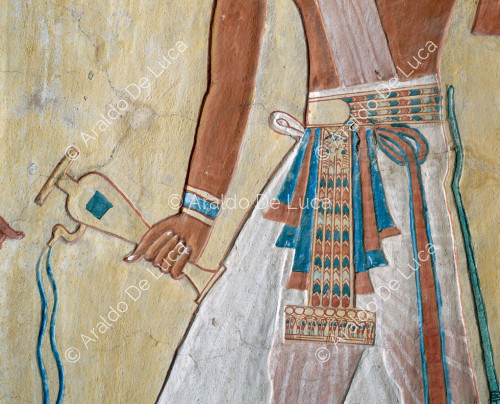 Ausschnitt. Ramses III. opfert Weihrauch und Trankopfer.