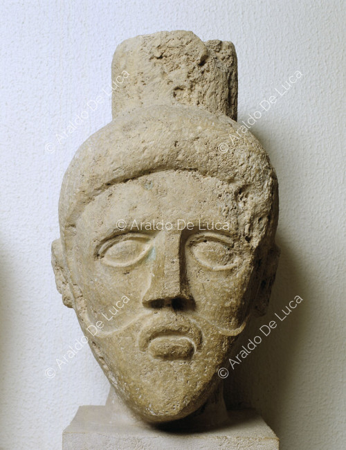 Portrait en pierre de Baal Hammon
