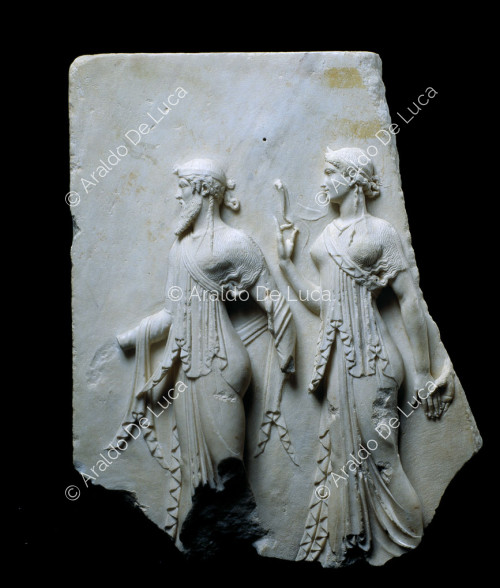 Frammento di rilievo in marmo con Satiro e Menade