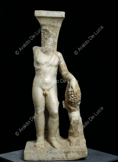 Statuette en marbre d'Esculape