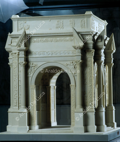 Model of the triumphal arch of Septimius Severus