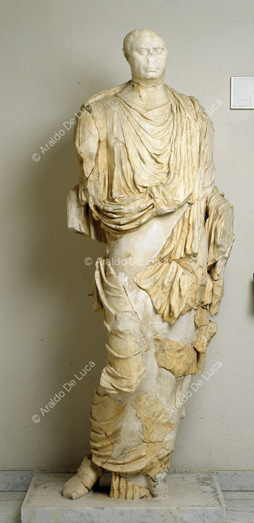 Estatua de Iddibal Cahapada Aemilius