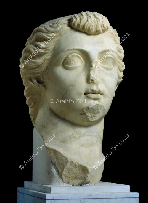 Busto ritratto in marmo di Germanico
