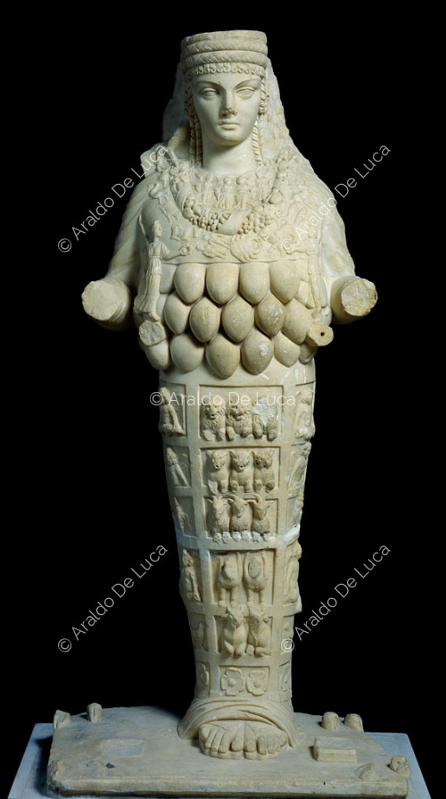 Statue en marbre d'Artémis Ephésine