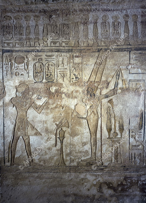 Tempel von Ramses II. Das Heiligtum mit den Statuen der Götter Ptah, Amun, Ramses II. und Ra-Harakhte