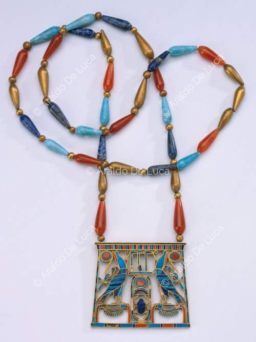 Sathathor jewelry