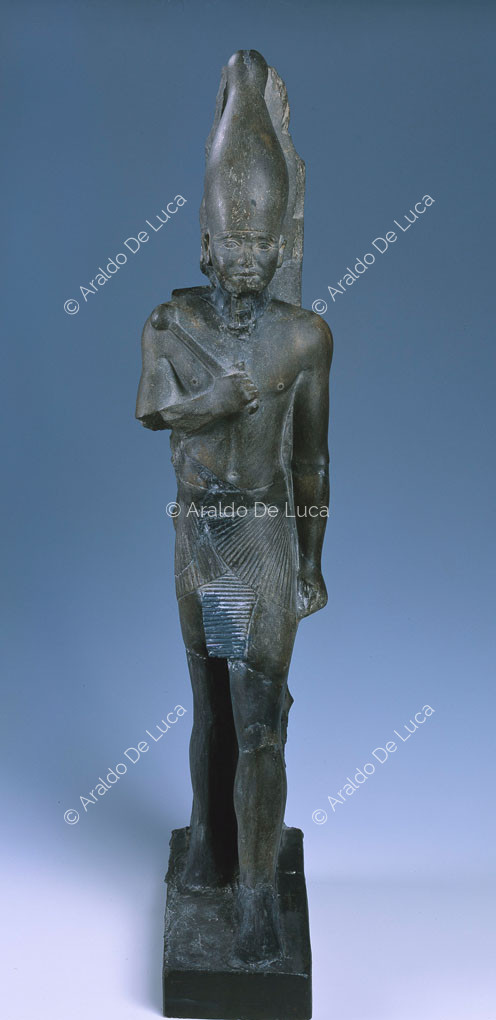 Estatua de Neferefra con la corona del Alto Egipto