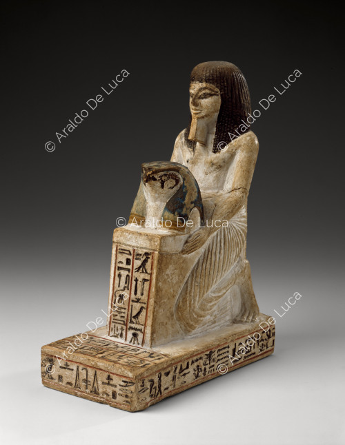 Statua in calcare di Amunheminut
