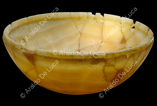 Alabaster Cheops Cup