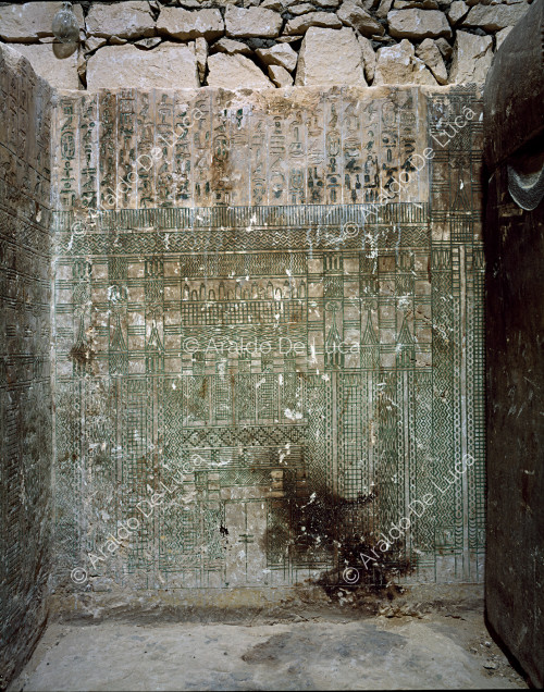 Sarcophage de la reine Ankhesenpepi II. Détail du sarcophage