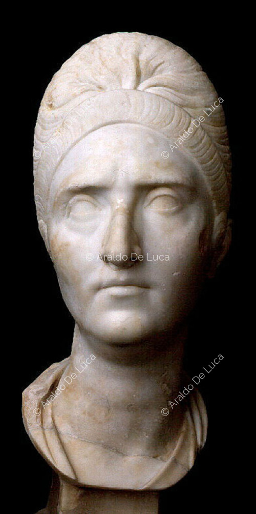 Busto ritratto di Plotina