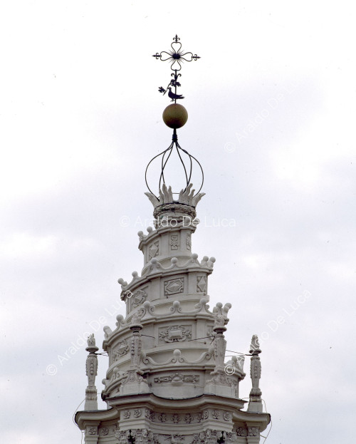Laterne mit Spiralturm - Kirche Sant'Ivo alla Sapienza, Detail