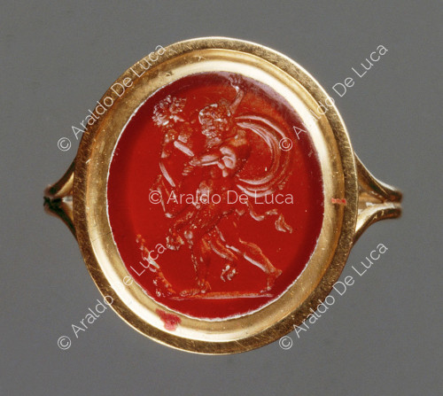 Ring with Hercules grasping Antaeus