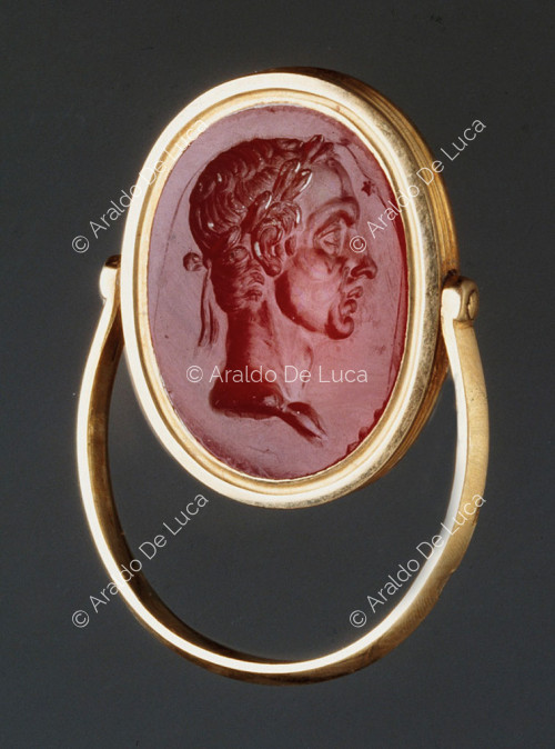 Ring with head of Julius Caesar