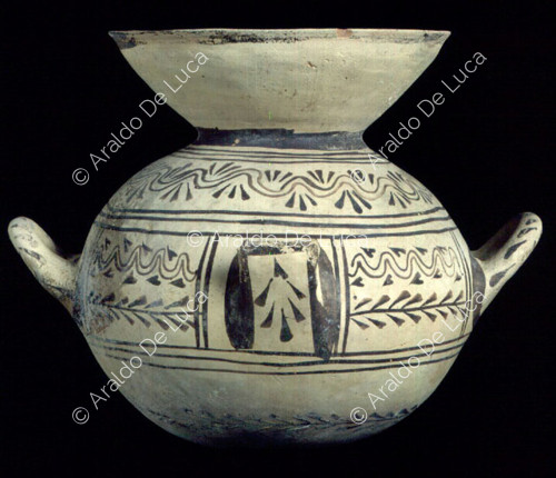 Vase decorated with plant motifs