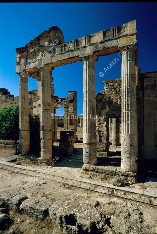Südliches Propylaeum des Gymnasiums von Caesarea