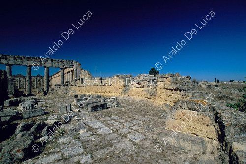 Basílica Porticus Caesarum