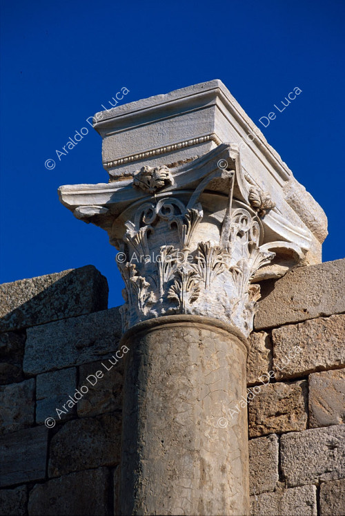 Detail of the capital of the entrance column