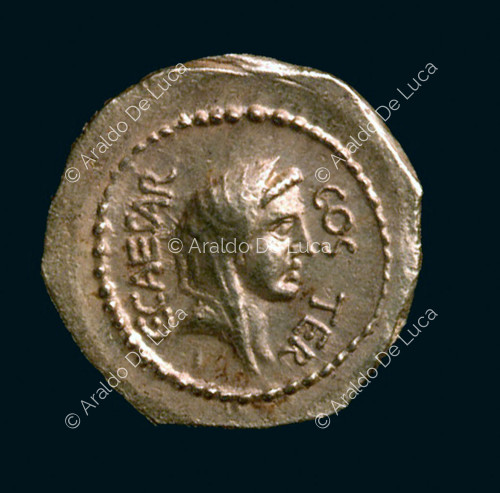 Head of the Pieta, Aureus of Julius Caesar