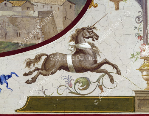 Unicornio. Detalle de la luneta con una vista de Ronciglione