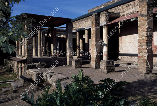 Haus des Loreius Tiburtinus oder Octavius Quartius. Kolonnade des Oberen Eurypus