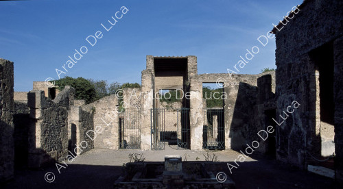 Haus des Loreius Tiburtinus oder Octavius Quartius. Eingang vom Atrium aus gesehen