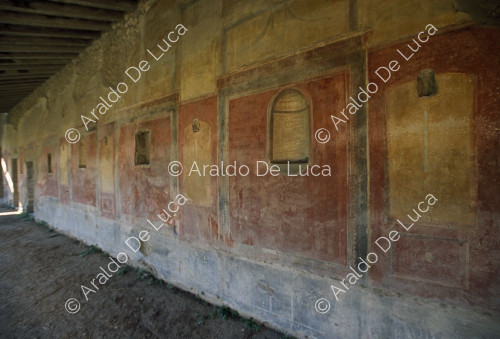 Haus von Julia Felix. Fresko an der Wand des Peristyls