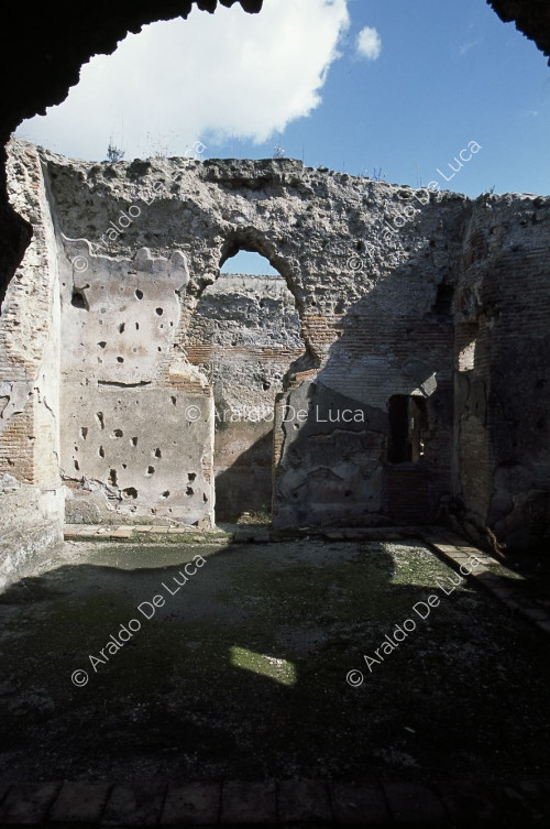 House of Julia Felix. Thermal area. Caldarium wall