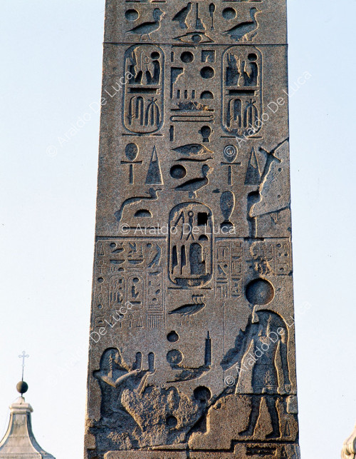 Obelisco de Ramsés II