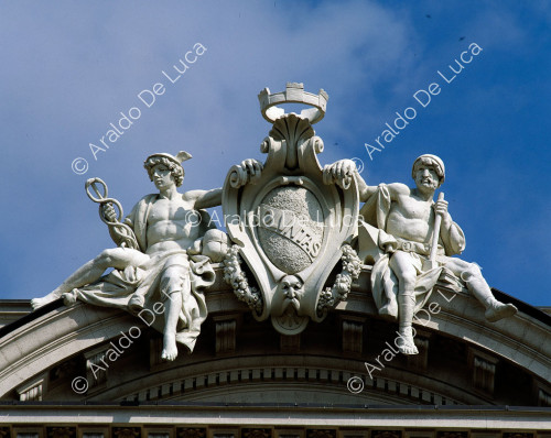 Palace. Detail with coat of arms