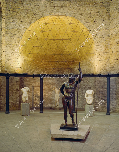 Octagonal Hall (or Planetarium). Interior. Detail with male figure