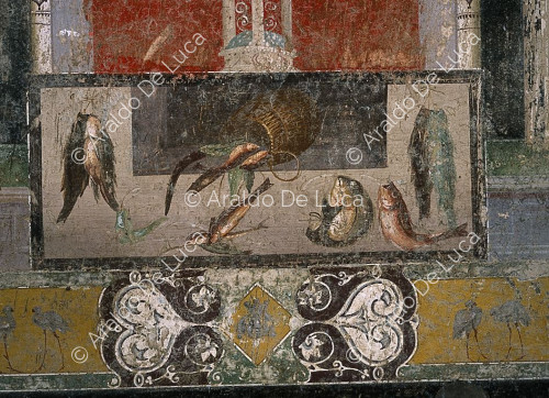 House of Marcus Lucretius Fronton. Tablinus. Fresco with birds fish and basket. Detail