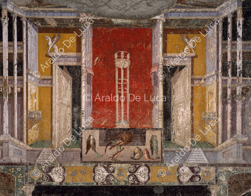 Haus des Marcus Lucretius Fronton. Tablinus. Fresko mit Säulen und Greifen. Ausschnitt