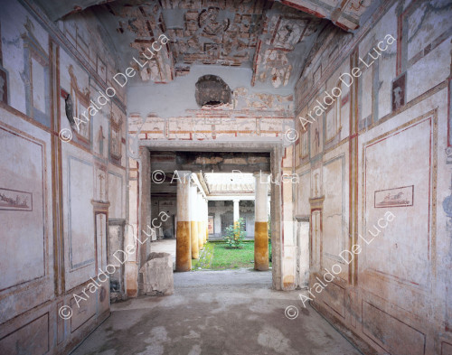 House of Julius Polybius. Oecus with frescoes in the IV style
