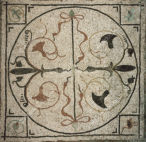 Casa dell'Efebo. Triclinio coperto. Mosaico