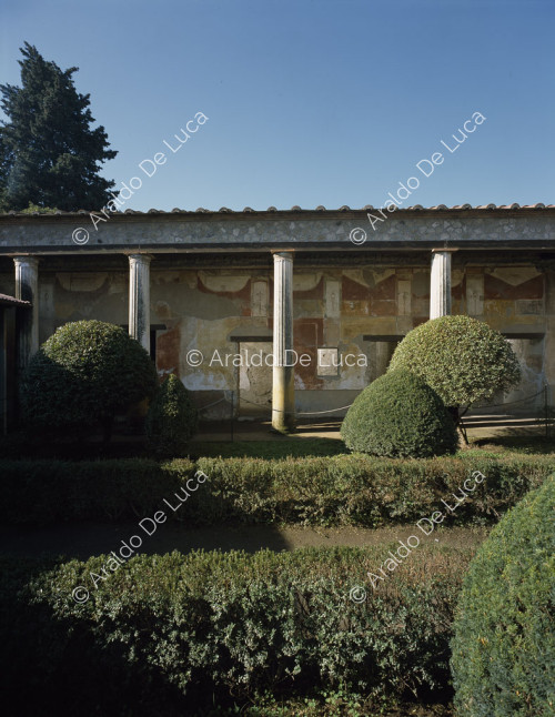 Casa de Venus en Concha. Peristilo y jardín