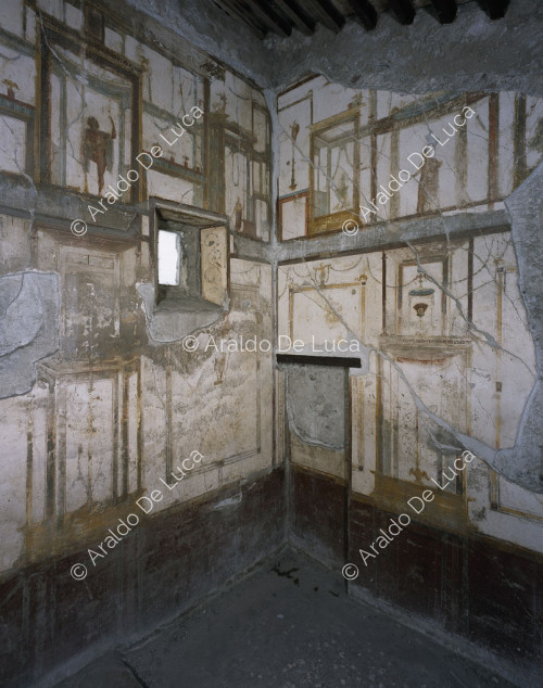 Casa dei Dioscuri. Oecus con affreschi in IV stile