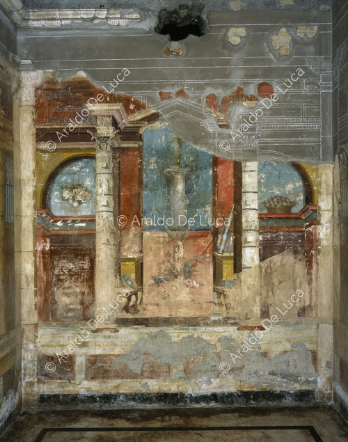 Villa of Oplonti.Cubicle. Central wall fresco.